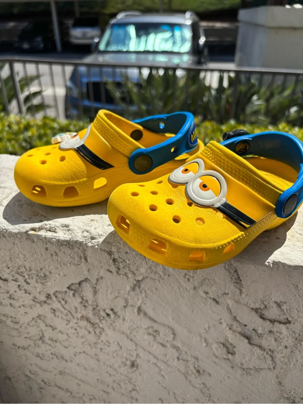 CROCS Kids Yellow Minion Clogs with Blue Heel Strap